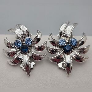 Vintage Silver Tone Blue Accents Rhinestone Clip Earrings Flower Bridal